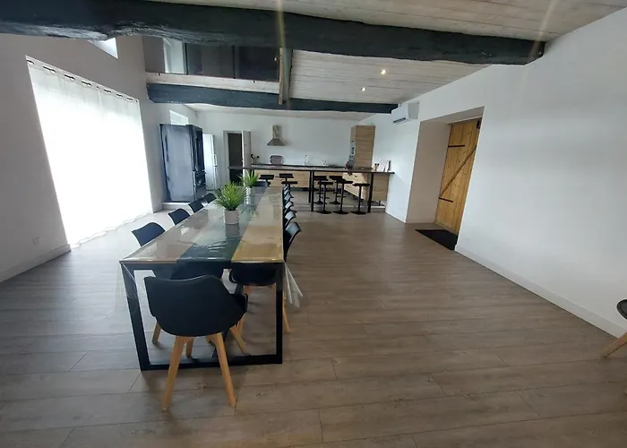 Casa de Férias 12 Personnes Avec Etang Et Piscine Saint-Hilaire-le-Vouhis